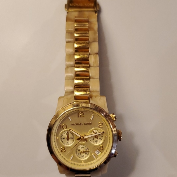 Michael Kors watch - Picture 3 of 6